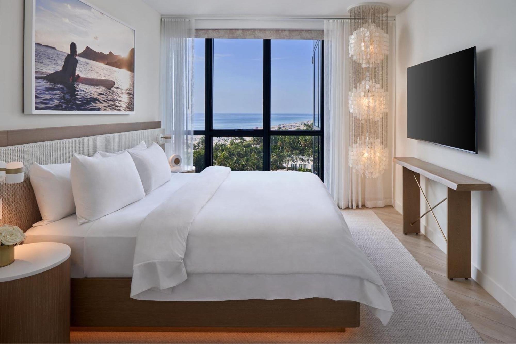 Junior Suite Suite 1 King Ocean view Balcony,1545943552:JPEG