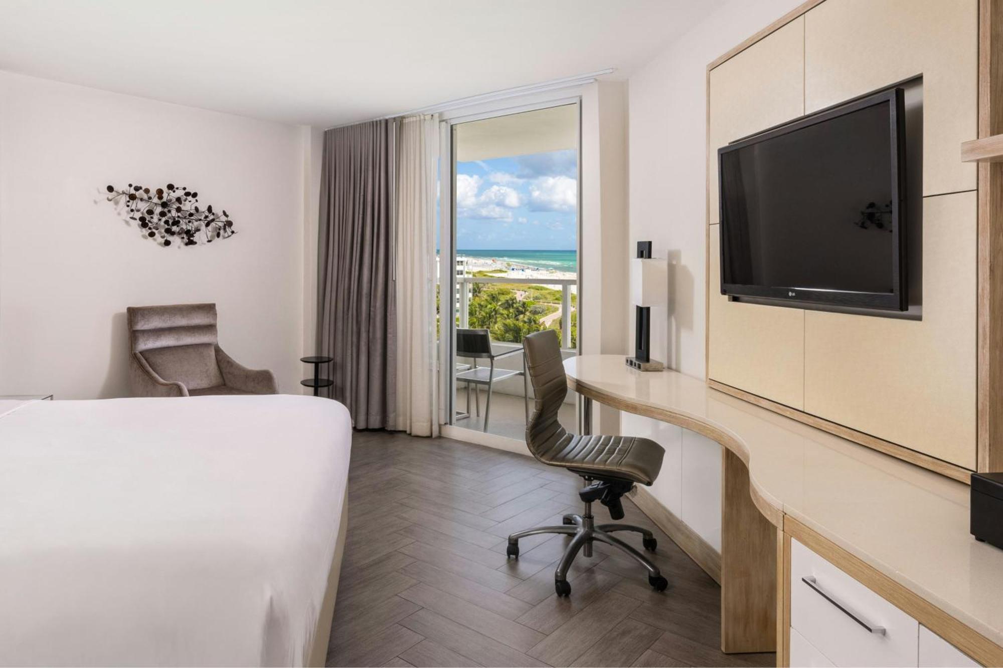 King Room with Ocean View and Balcony,1643153803:JPEG