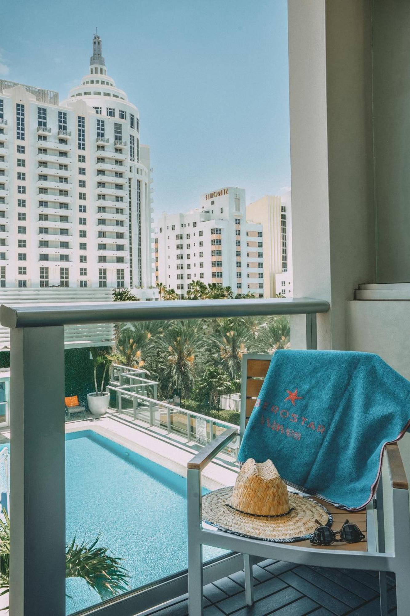 Pool View Balcony Double Queen,1674750105:JPEG