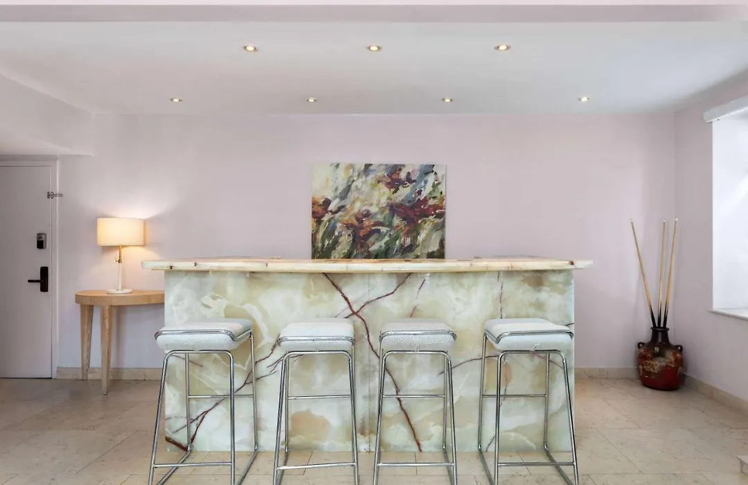 Astor Hotel By Luxurban-1