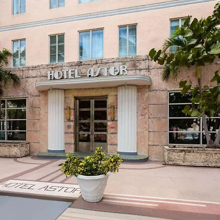 Astor Hotel By Luxurban-3